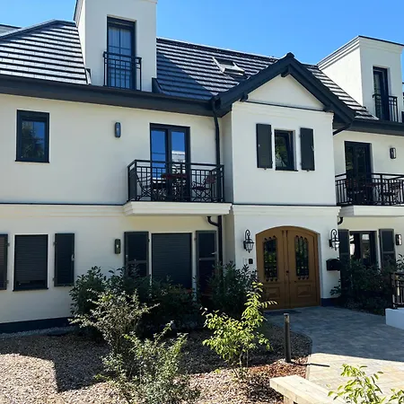 Ostseevilla Seebad Ahlbeck 아파트 *
