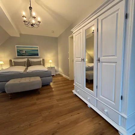 Ostseevilla Seebad Ahlbeck *